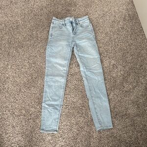 Women’s Light Blue High-Rise Skinny Jeans